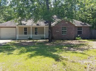 1009 Magnolia St, Ocean Springs, MS 39564