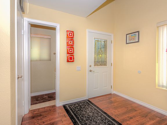 3rd image of 5868 Portobelo Ct