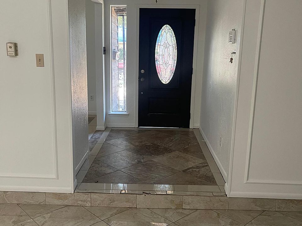 1st image of 3060 Kinkaid Dr