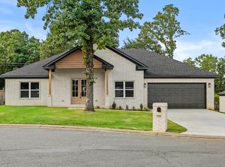 520 Forest Oak Cv, Jacksonville, AR 72076