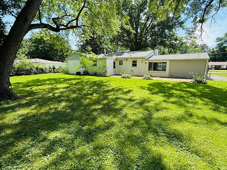 544 Thurston Ave — Photo 22