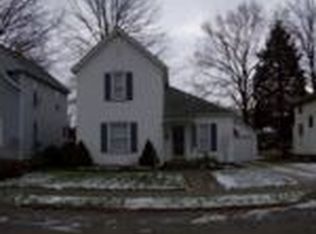 126 E 11th St, Dover, OH
