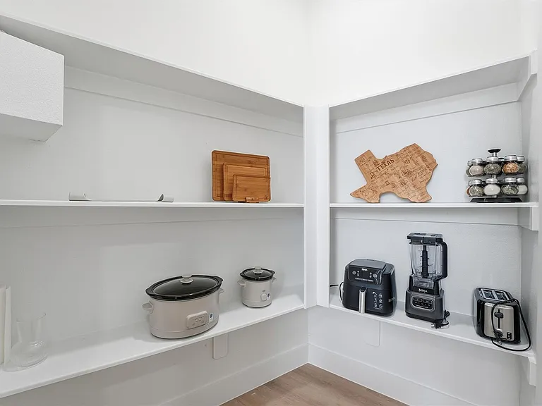 4206 Fox St — Photo 11