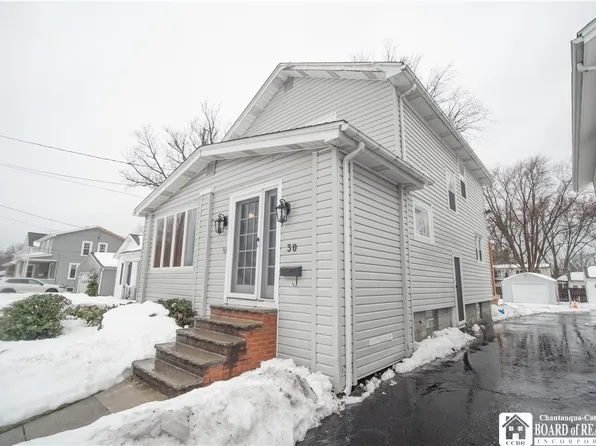 30 W Green St, Dunkirk, NY 14048