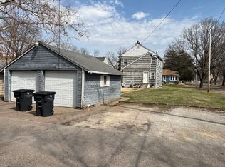 1444 43rd St, Rock Island, IL 61201