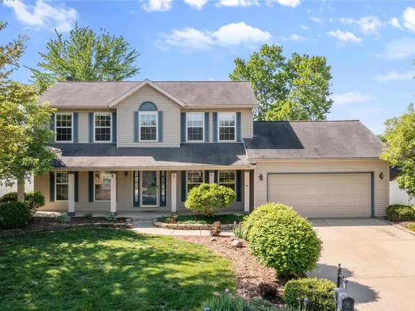 3218 Stonebridge Dr, Shiloh, IL 62221