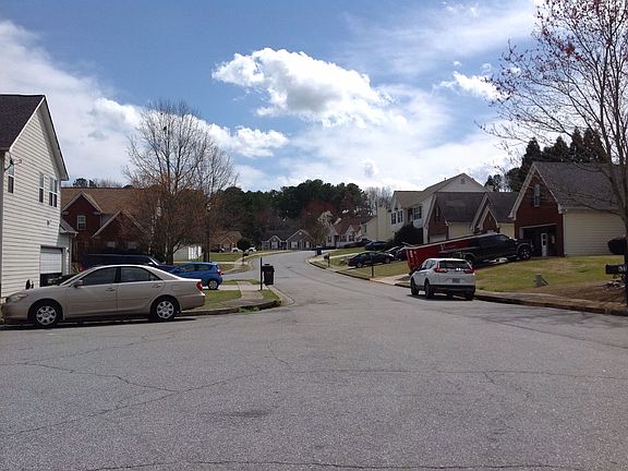 4th image of 632 Adams Landing Ct