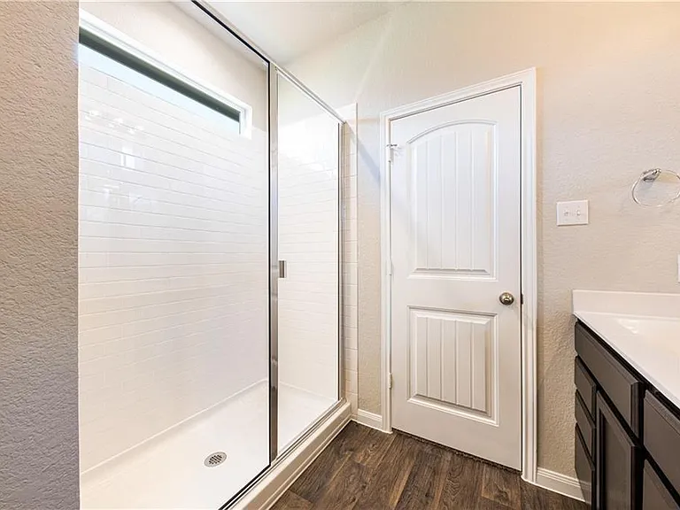 109 Jubilee Dr — Photo 9