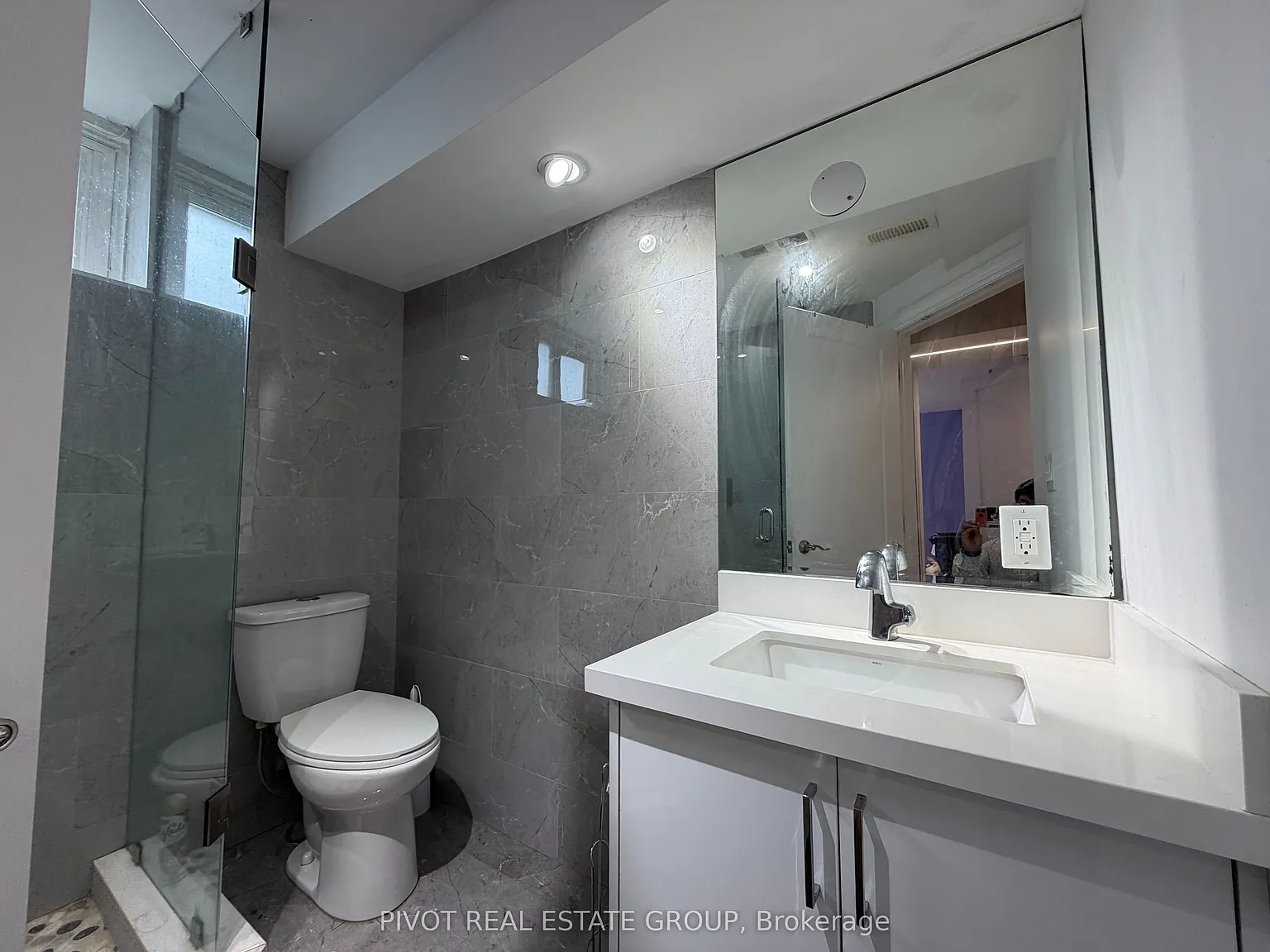 2 bed, $2,500 — Photo 4