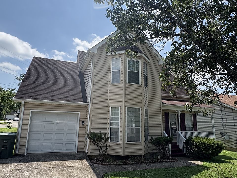 1st image of 826 Neelys Chase Dr