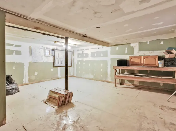 7-06 College Point Boulevard image 41 of 44