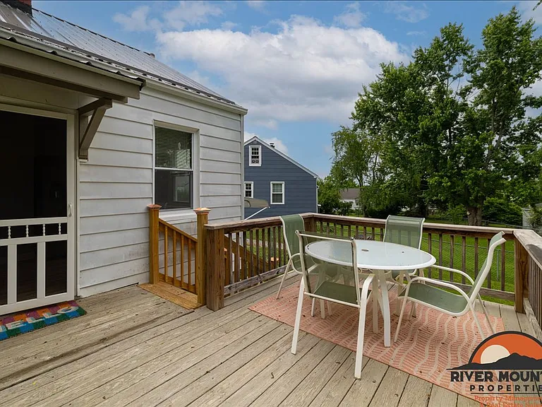 19 Victory Heights Dr NW — Photo 6