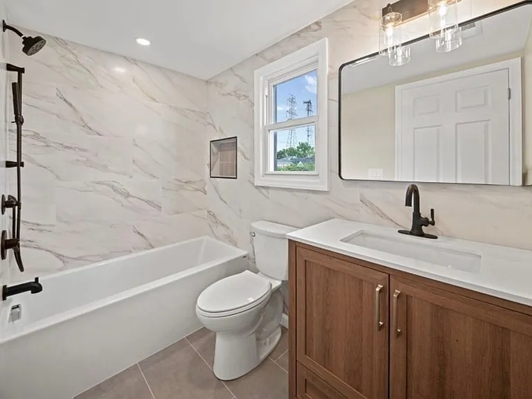 71 Moore Pl #2 — Photo 3