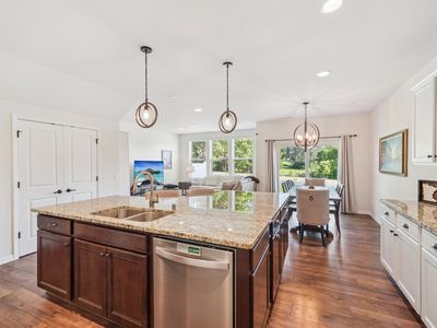 726 Maggie Way, Chanhassen, MN, 55317