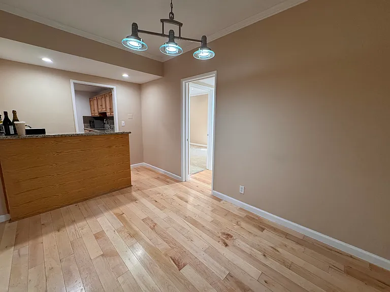 8550 Holloway Dr #101 — Photo 7