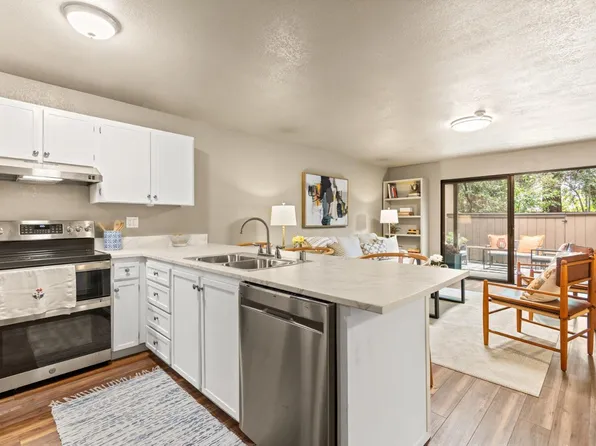 40 Arbor Court, Cotati, CA 94931