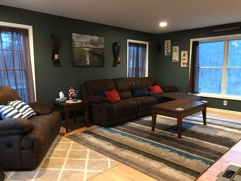 2nd image of 303 Maple Ave