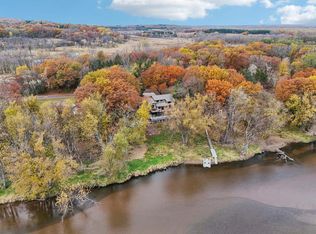 N5620 Thunderbird Road, Portage, WI 53901