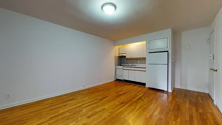 Rented by Bond New York | media 3