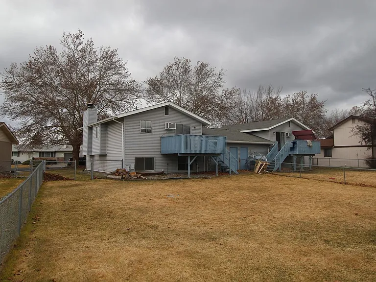 6806 N Hamilton St — Photo 16
