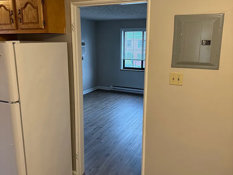 556 Wiltshire Blvd #D — Photo 12
