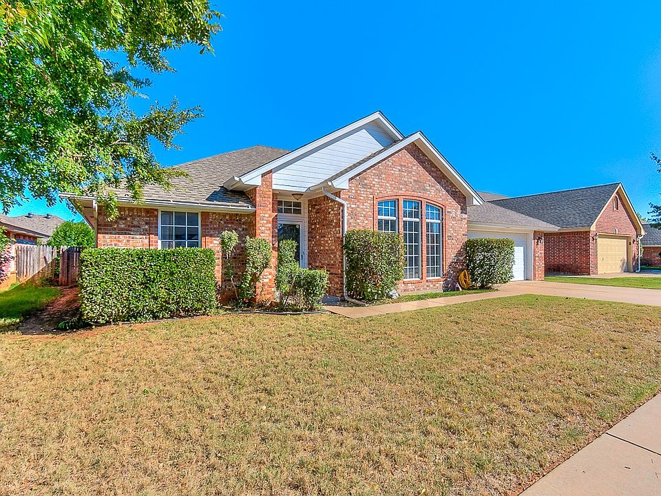 1st image of 18108 Chestnut Oak Dr