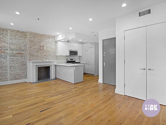 2nd image of 1239 Pacific St #4