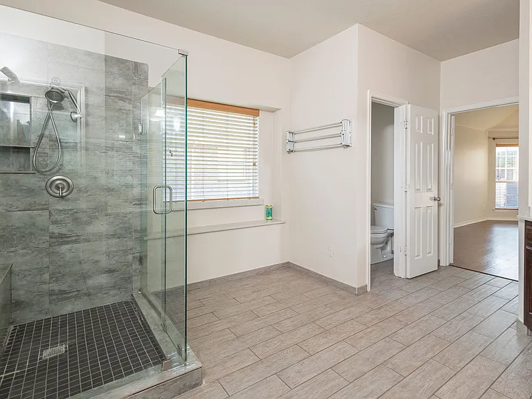 1200 Talley Ln — Photo 18