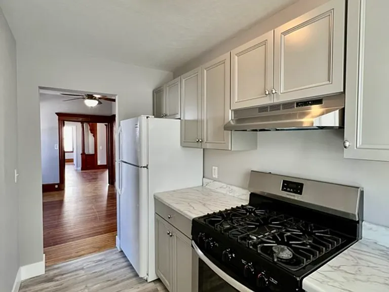 150-152 Deane St #1 — Photo 9