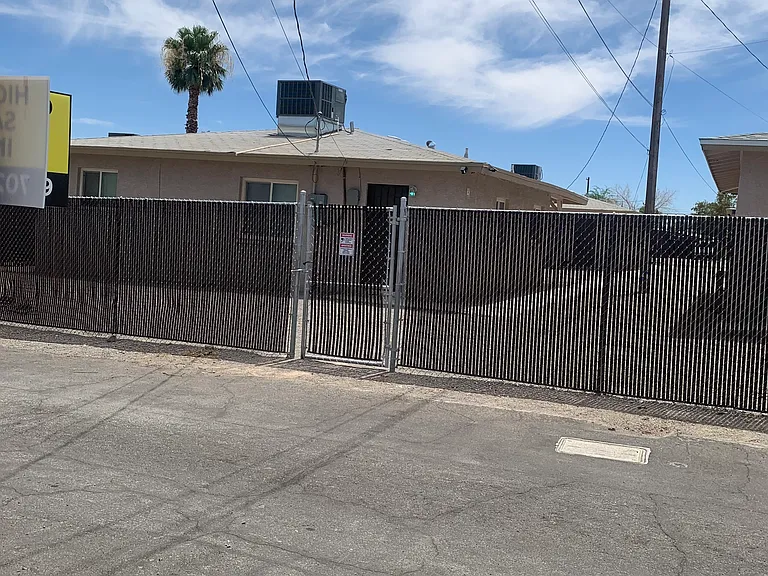 1723 Linden Ave — Photo 34