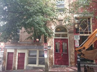 6 Grove St #3, Boston, MA 02114