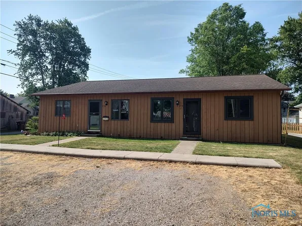 153 Dame St, Pettisville, OH 43553