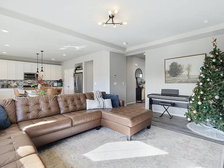 7211 Sedgerock Ln — Photo 6
