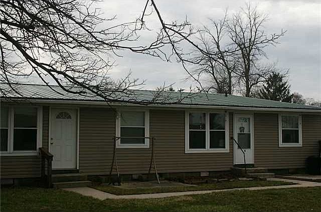 2nd image of 20200 Oak St APT 12
