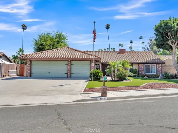 2727 Lexington Pl, Riverside, CA 92506