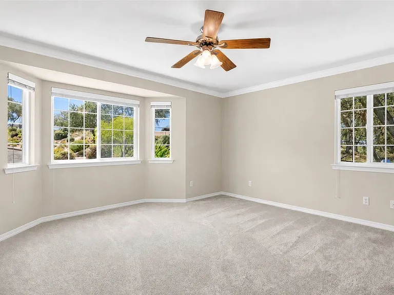 688 Willow Rd — Photo 22