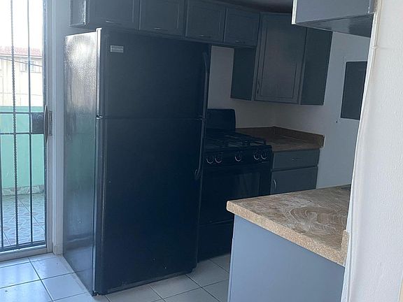 4th image of 701 S Royal Poinciana Blvd