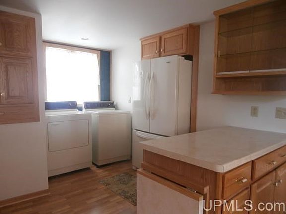 2nd image of 312 Michigan Ave