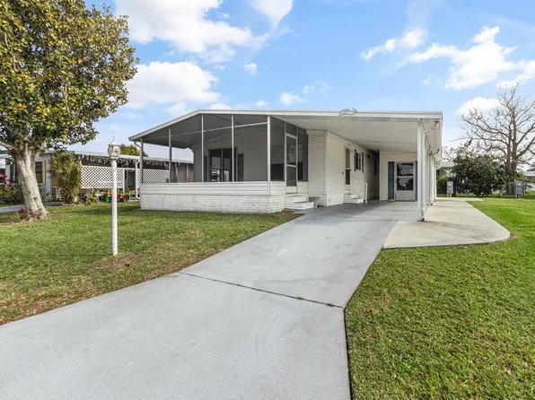 1110 Wren Cir, Barefoot Bay, FL 32976
