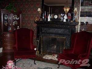 LIVING ROOM WITH GAS FIREPLACE