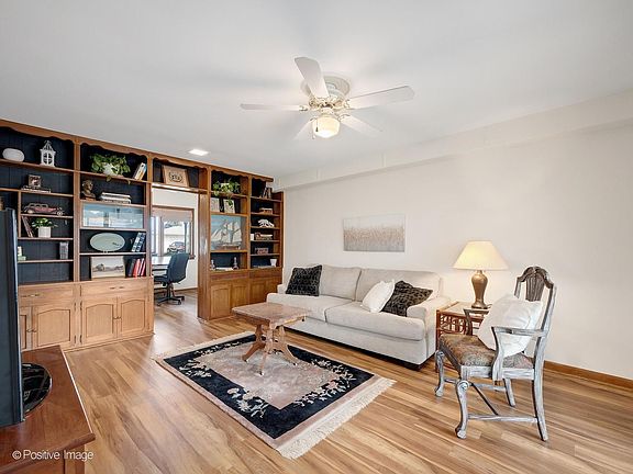 5th image of 4613 W 105th St