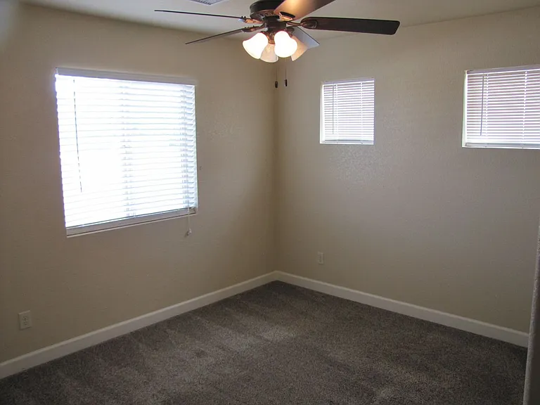 1059 Wagner Pl — Photo 32