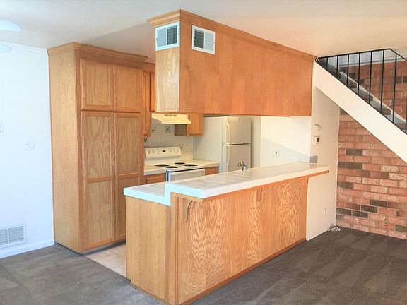 4th image of 1274 Bouret Dr Unit 2