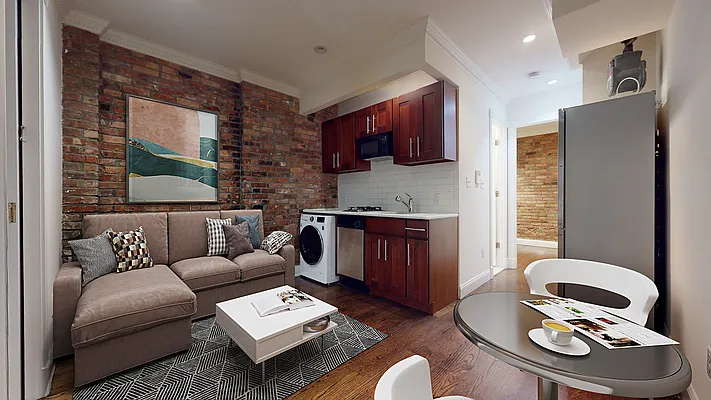 Rented by Bond New York | media 9