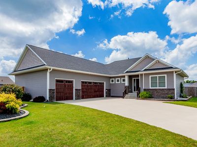 320 Hawthorne Cir, Gilbert, IA, 50105