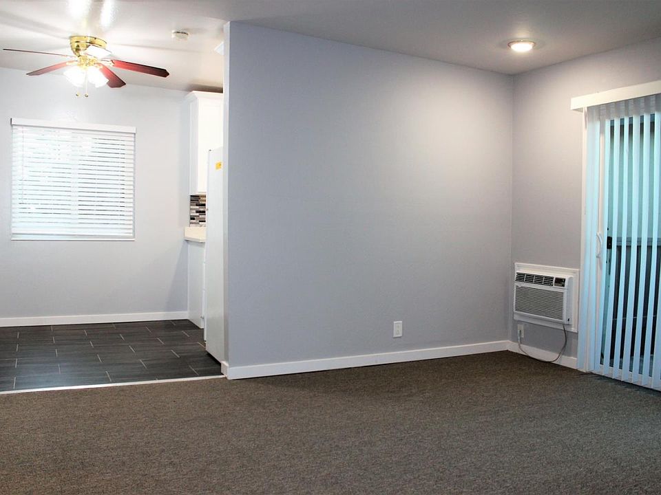 1st image of 931 Ravenscourt Ave #4