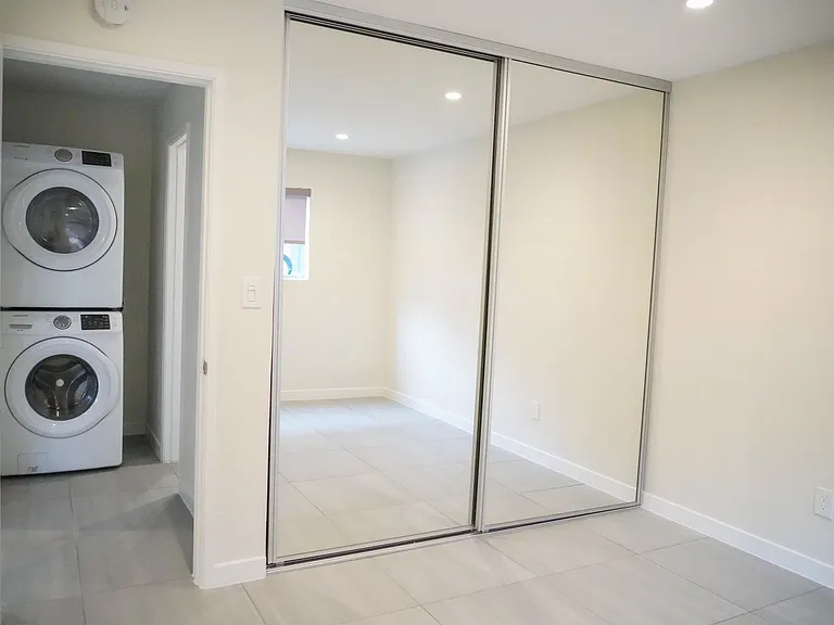 4204 Campus Ave — Photo 6