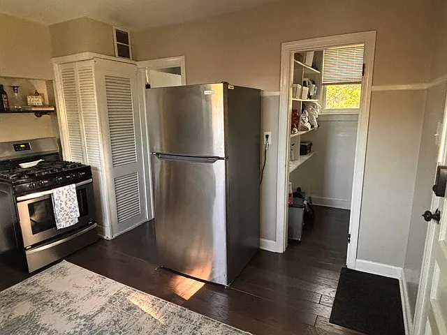 6057 N Neva Ave #2 — Photo 8
