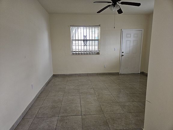 4th image of 1370 NW 46th St