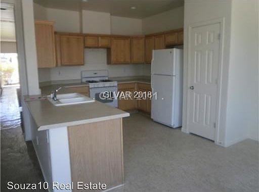 4th image of 6818 Dovecote Ave